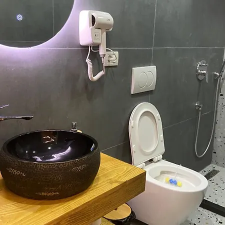 Luli Strumi 게스트하우스 베라트