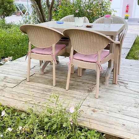 Luli Strumi 게스트하우스 *